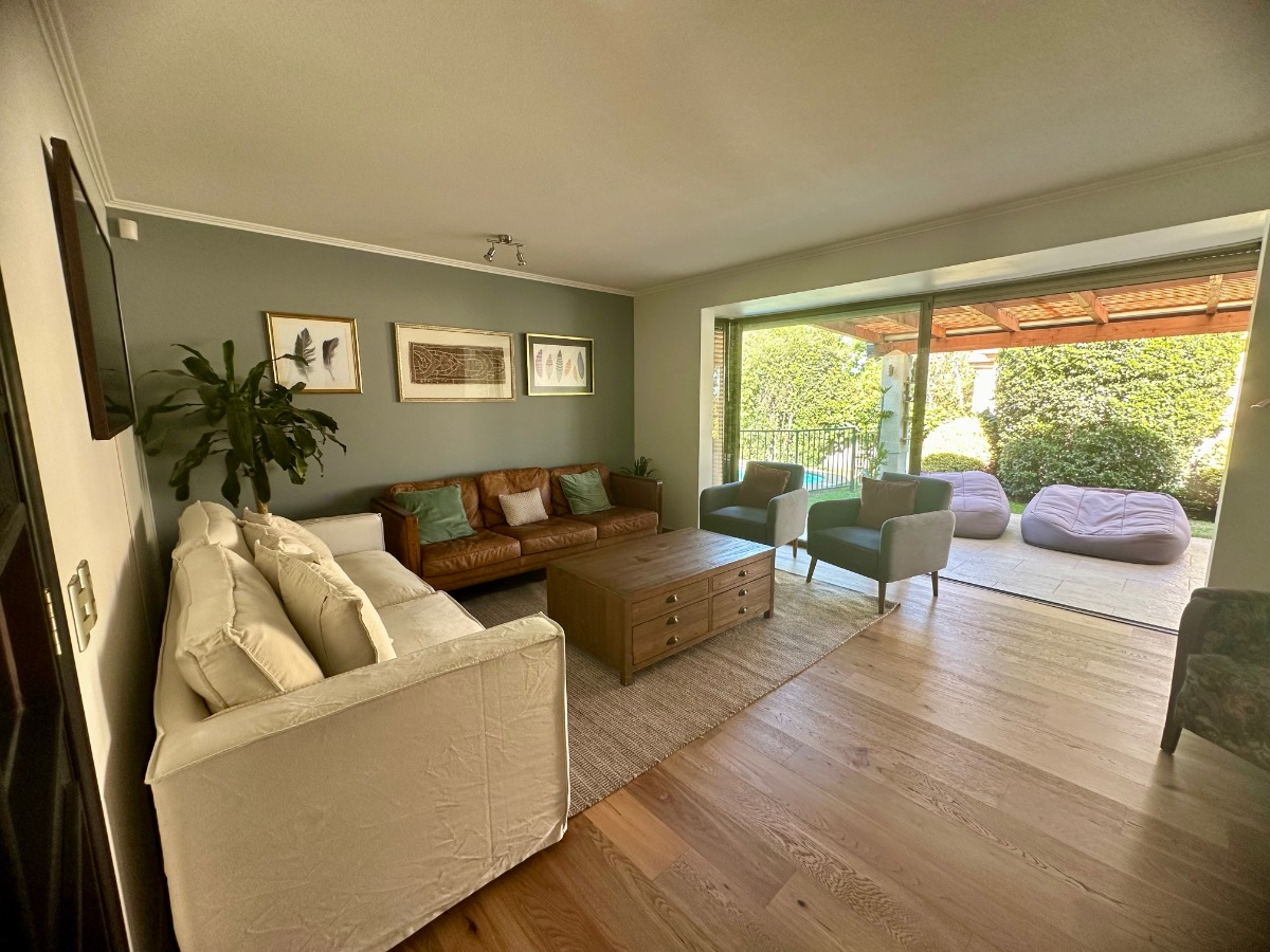 Venta Casa NP 5D en suite Walk-in cl&oacute;set 4B 2E San Carlos de Apoquindo - Las Condes