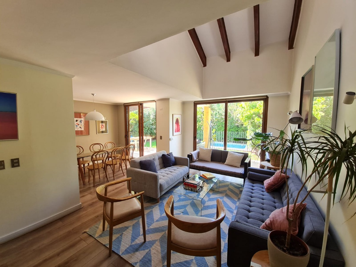 Venta Casa O 3D en suite 4B 2E 1B Sebasti&aacute;n Elcano - Las Condes