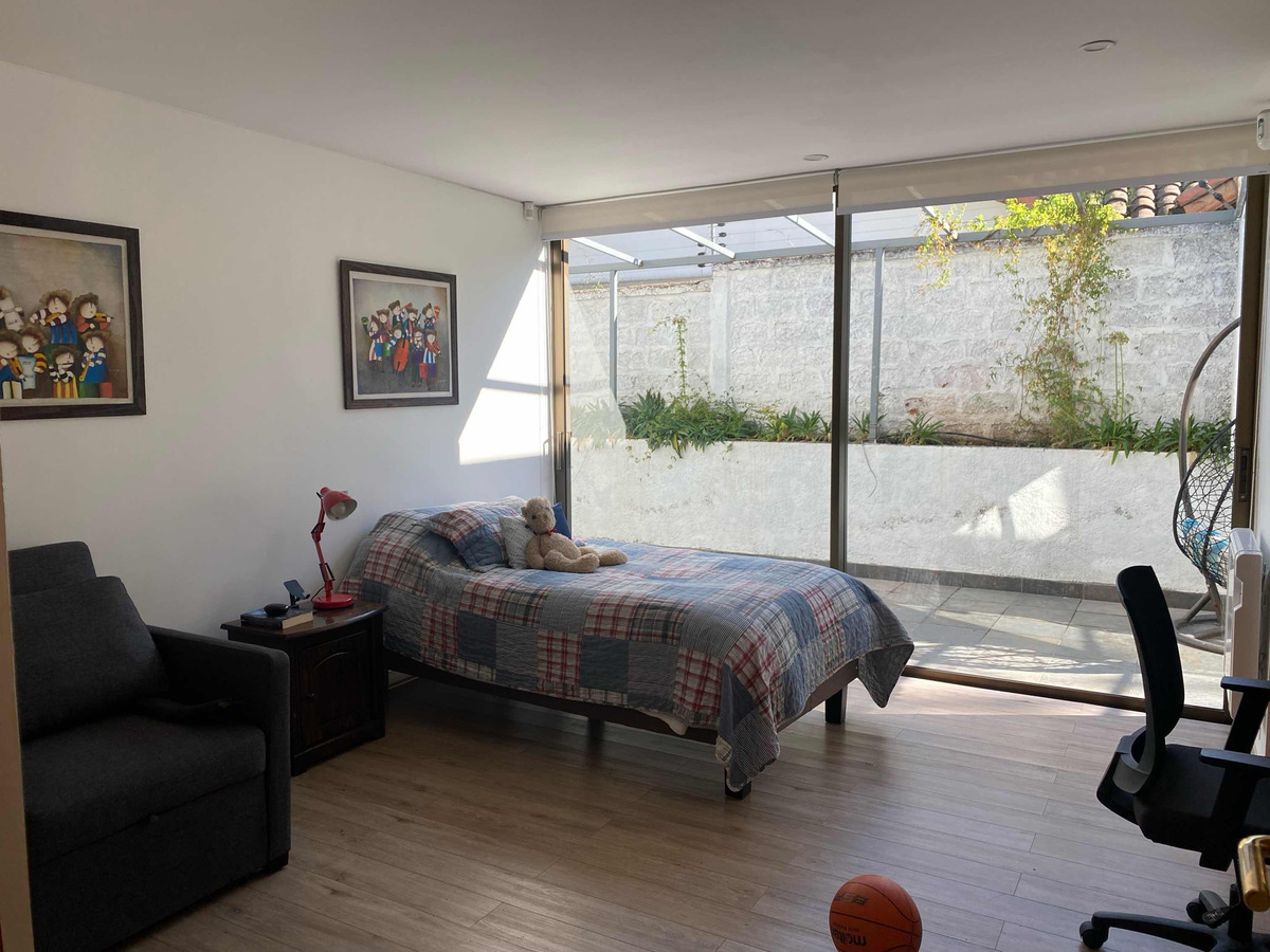 Arriendo Casa 7D 8B 5E 1B Los Dominicos - Las Condes