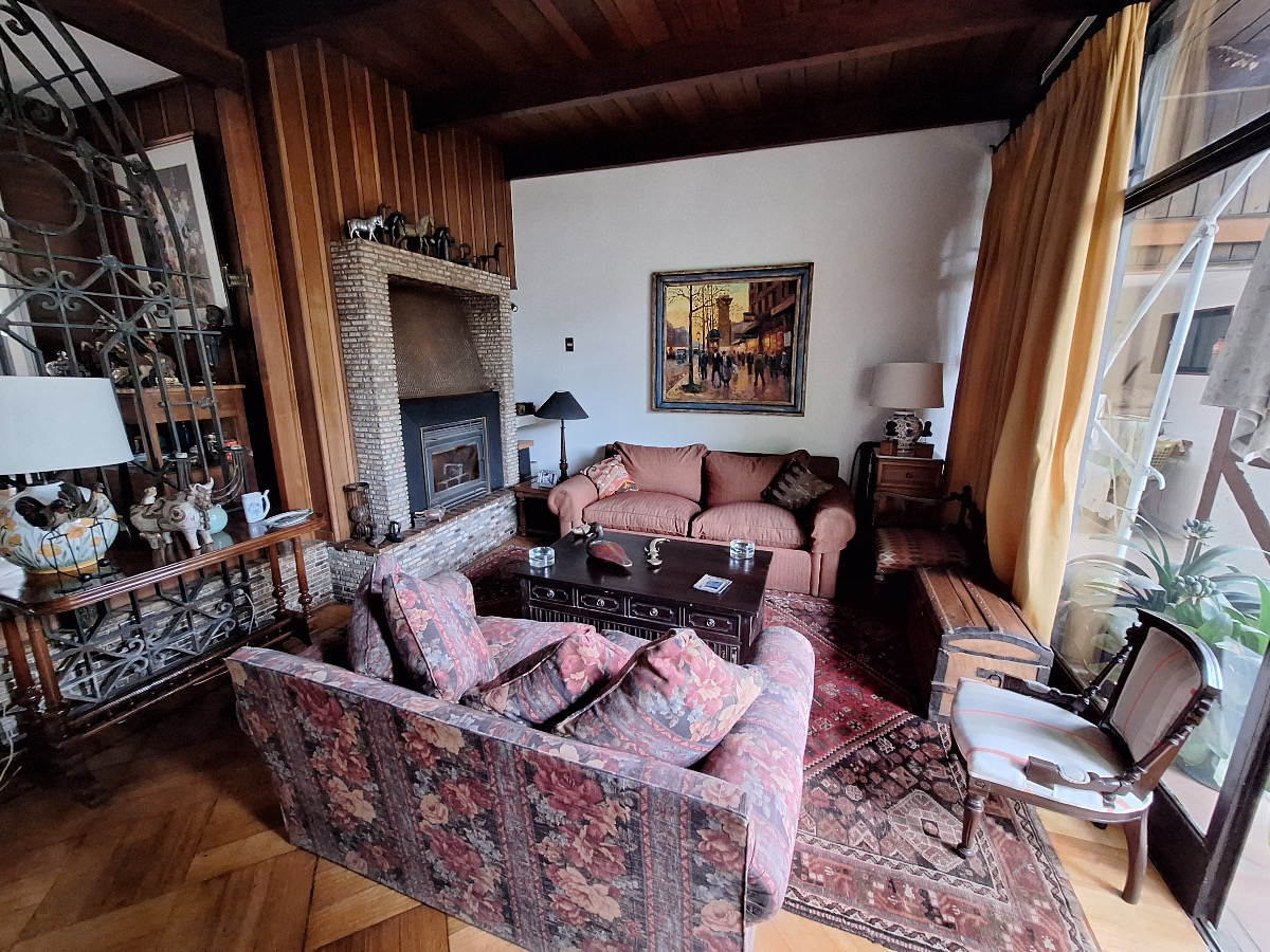 Venta Casa NOSP 5D en suite 3B 3E 1B P&iacute;o XI - Vitacura