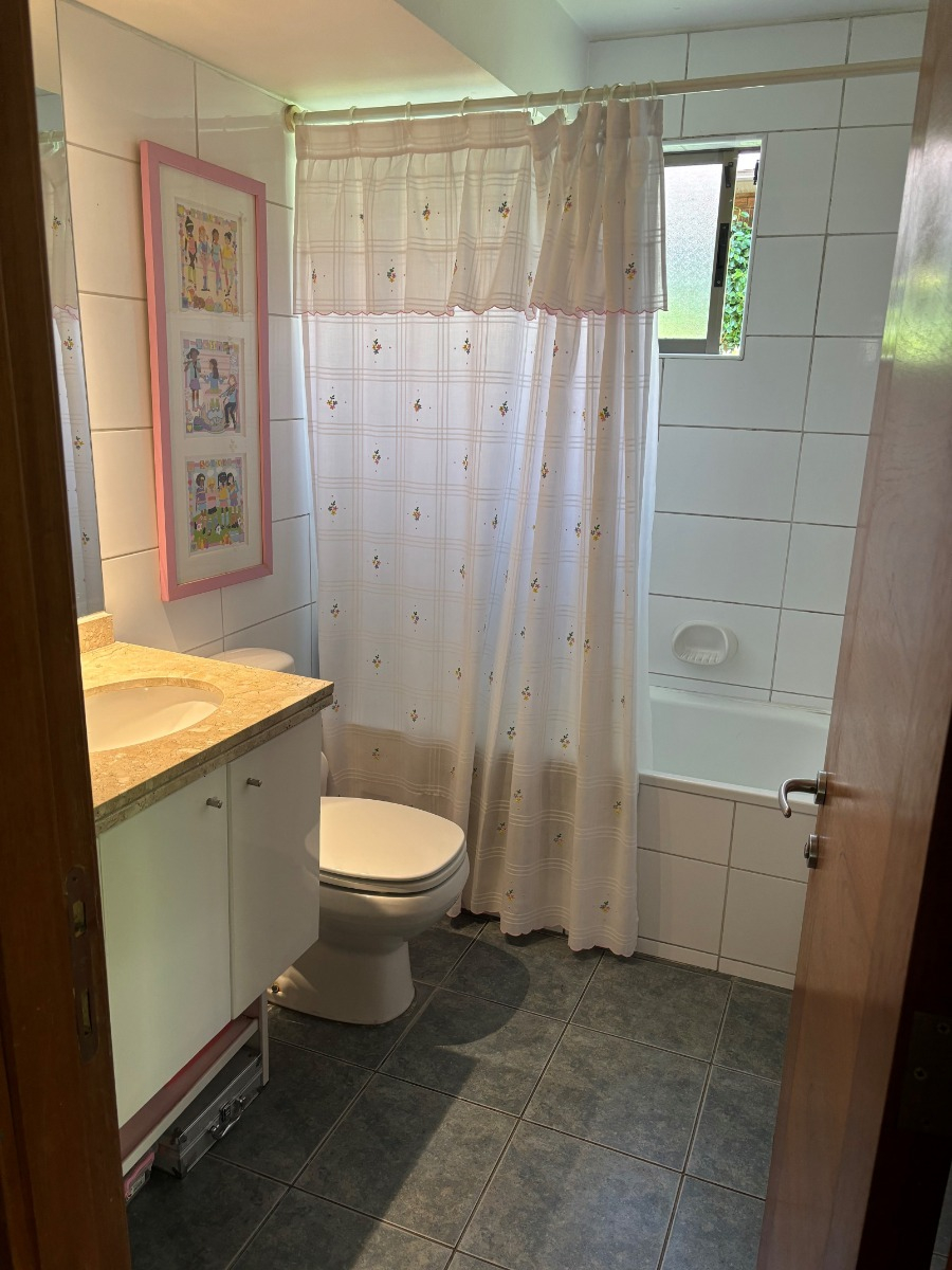 Venta Casa NOSP 5D en suite Walk-in cl&oacute;set 4B 2E 1B Los Trapenses - Lo Barnechea