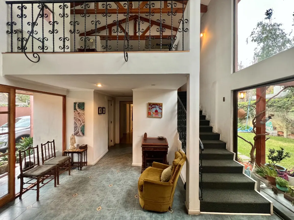 Venta Casa NO 5D 3B 3E 1Bd  - Vitacura