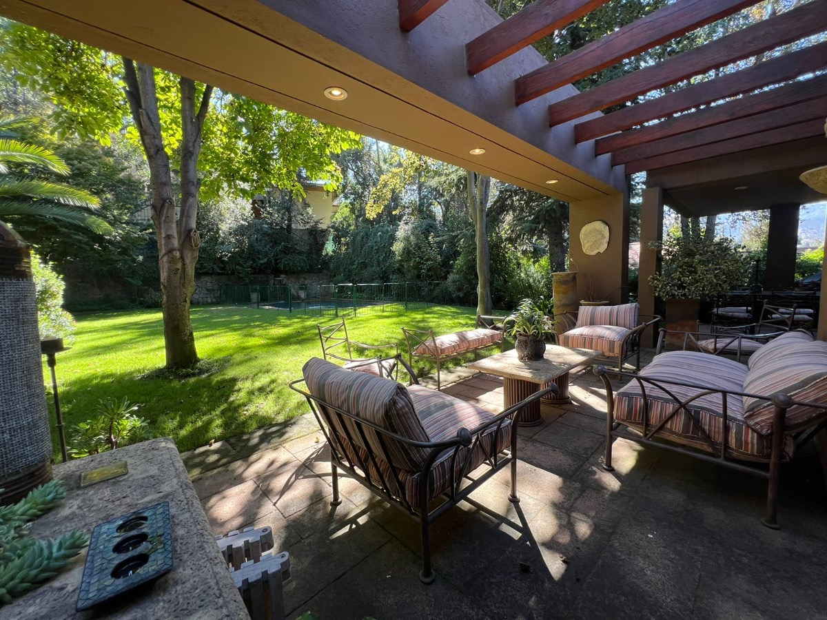 Venta Casa NO 5D en suite Walk-in cl&oacute;set 5B 2E 1B La Dehesa - Lo Barnechea