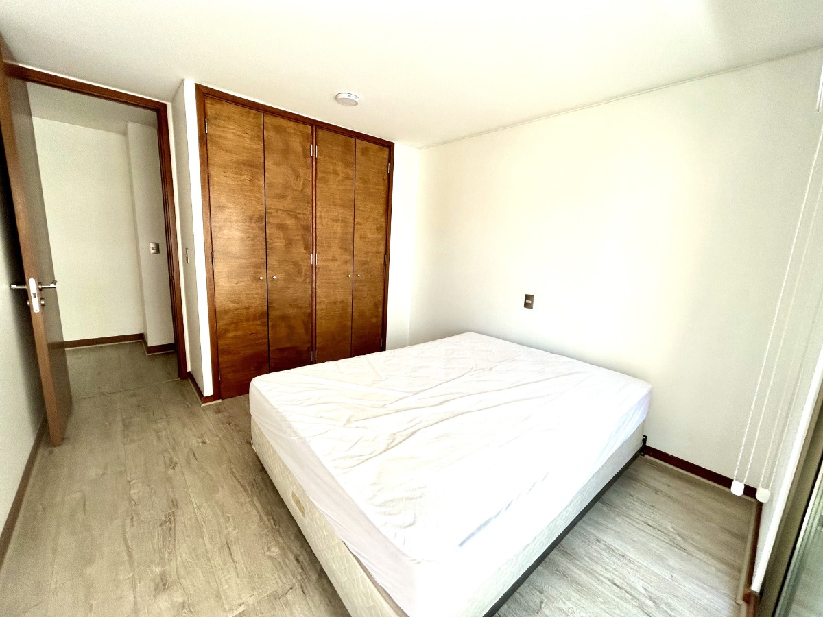 Arriendo Departamento SO 4D en suite Walk-in cl&oacute;set 4B 2E 1B Barrio El Golf - Las Condes