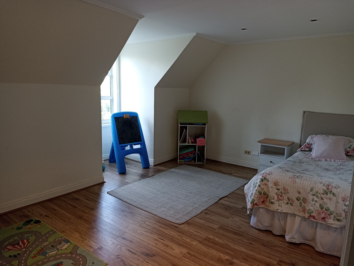 Venta Casa 5D 4B 4E El Huinganal - Lo Barnechea