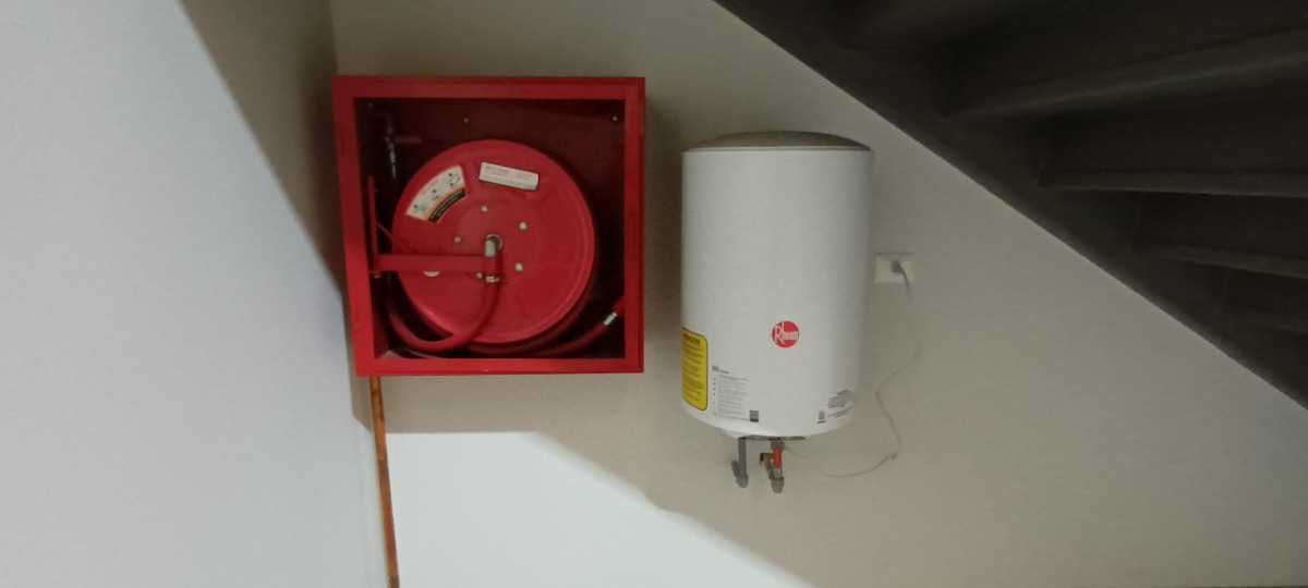 Bodega Comercial Nuevas Y De Gran Altura Para Almacenamiento