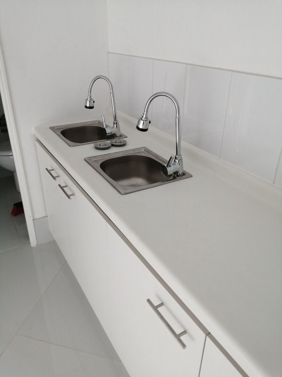 Arriendo Oficina 2B 1E Barrio El Golf - Las Condes