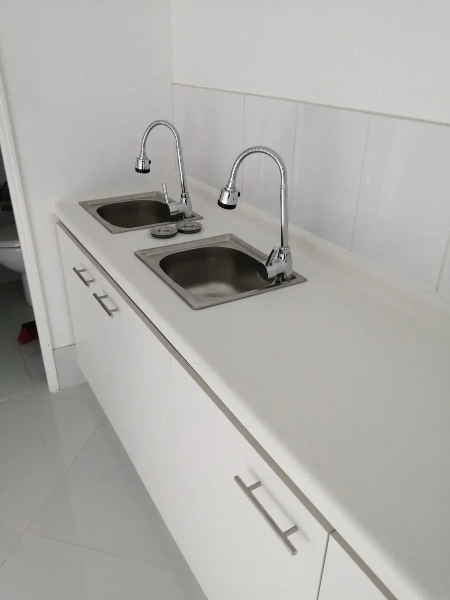 Arriendo Oficina 2B 1E Barrio El Golf - Las Condes