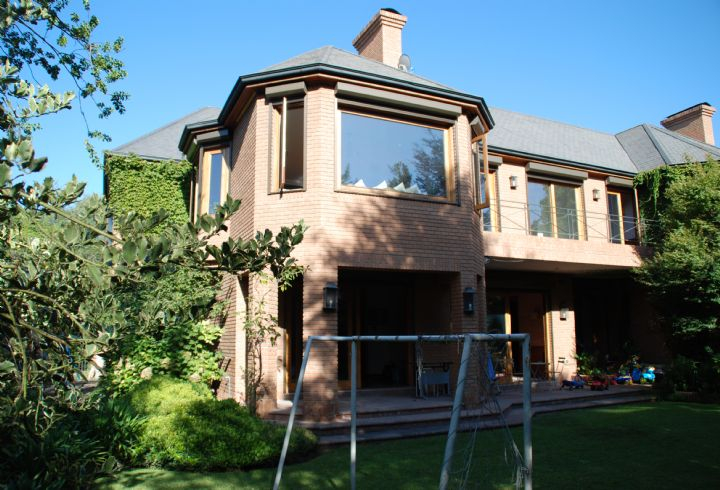 Venta Casa 4D 4B 8E 2B Los Trapenses - Lo Barnechea