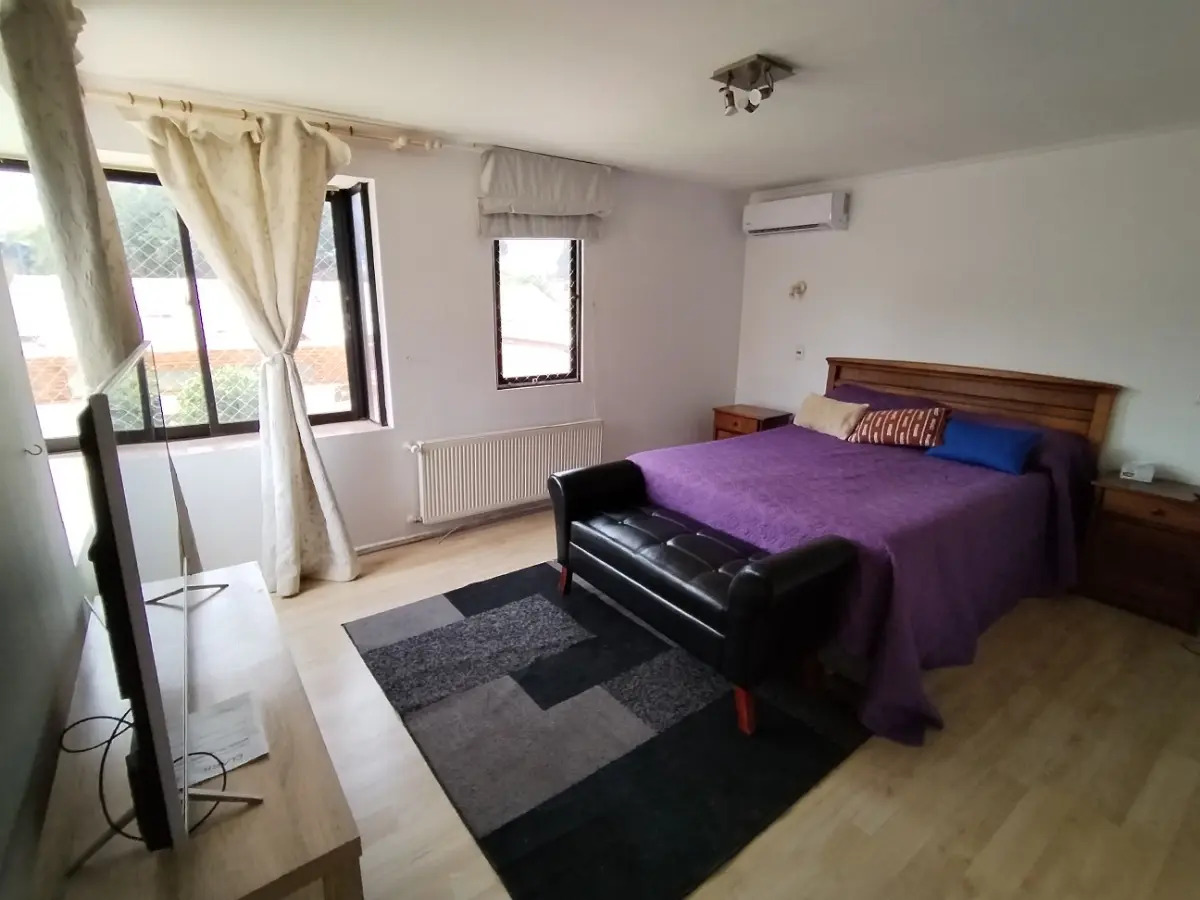 Venta Casa 6D en suite 3B 1E 1B Rotonda Atenas - Las Condes