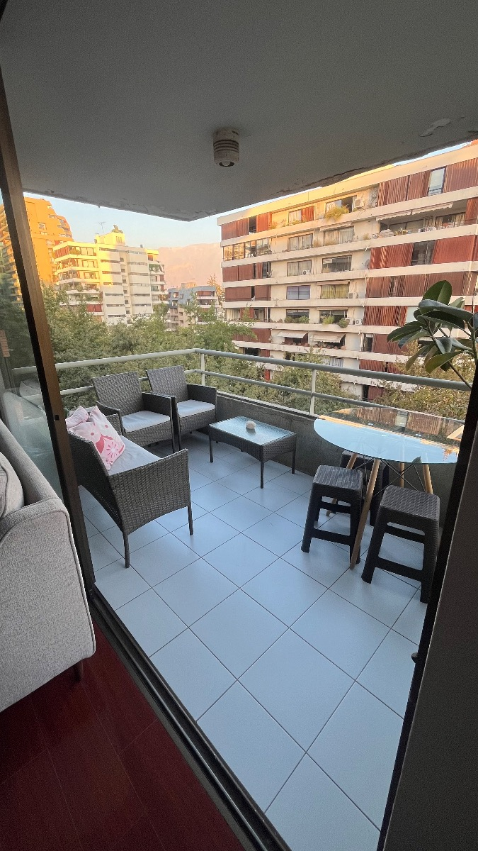Arriendo Departamento SO 2D en suite Walk-in cl&oacute;set 2B 1E 1B Barrio El Golf - Las Condes