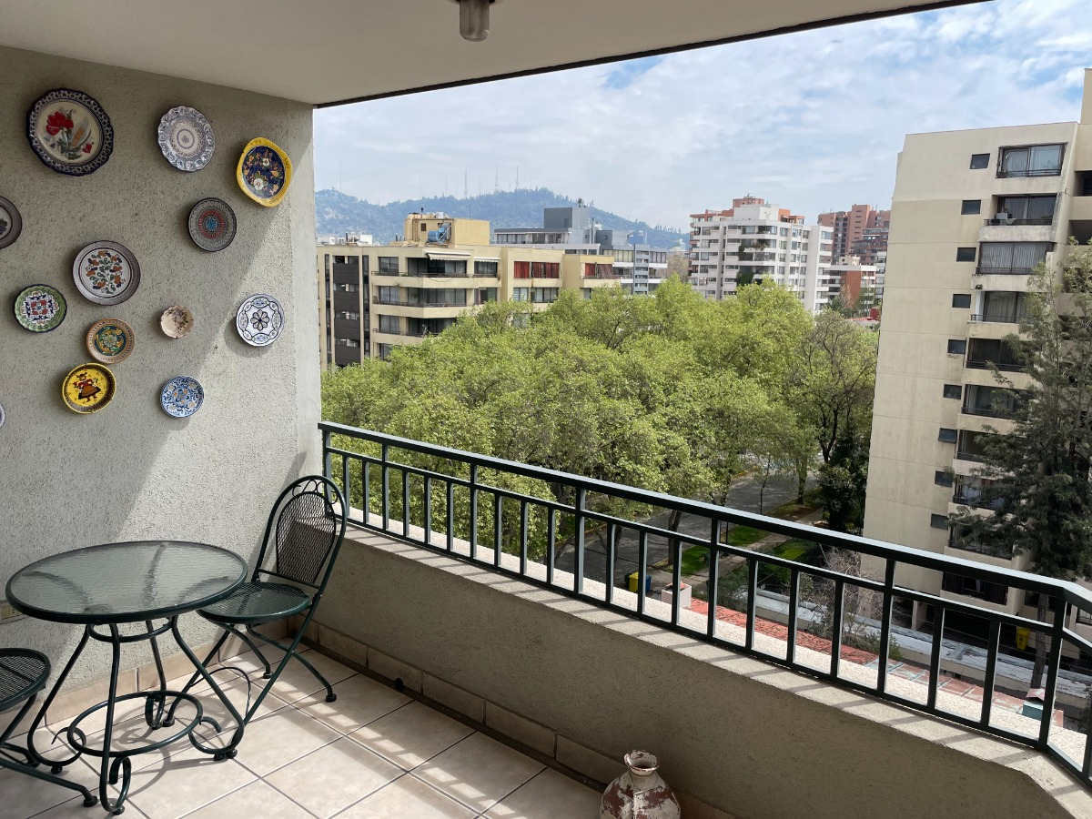 Venta Departamento NO 3D en suite Walk-in cl&oacute;set 2B 4E 1B Los Leones - Providencia