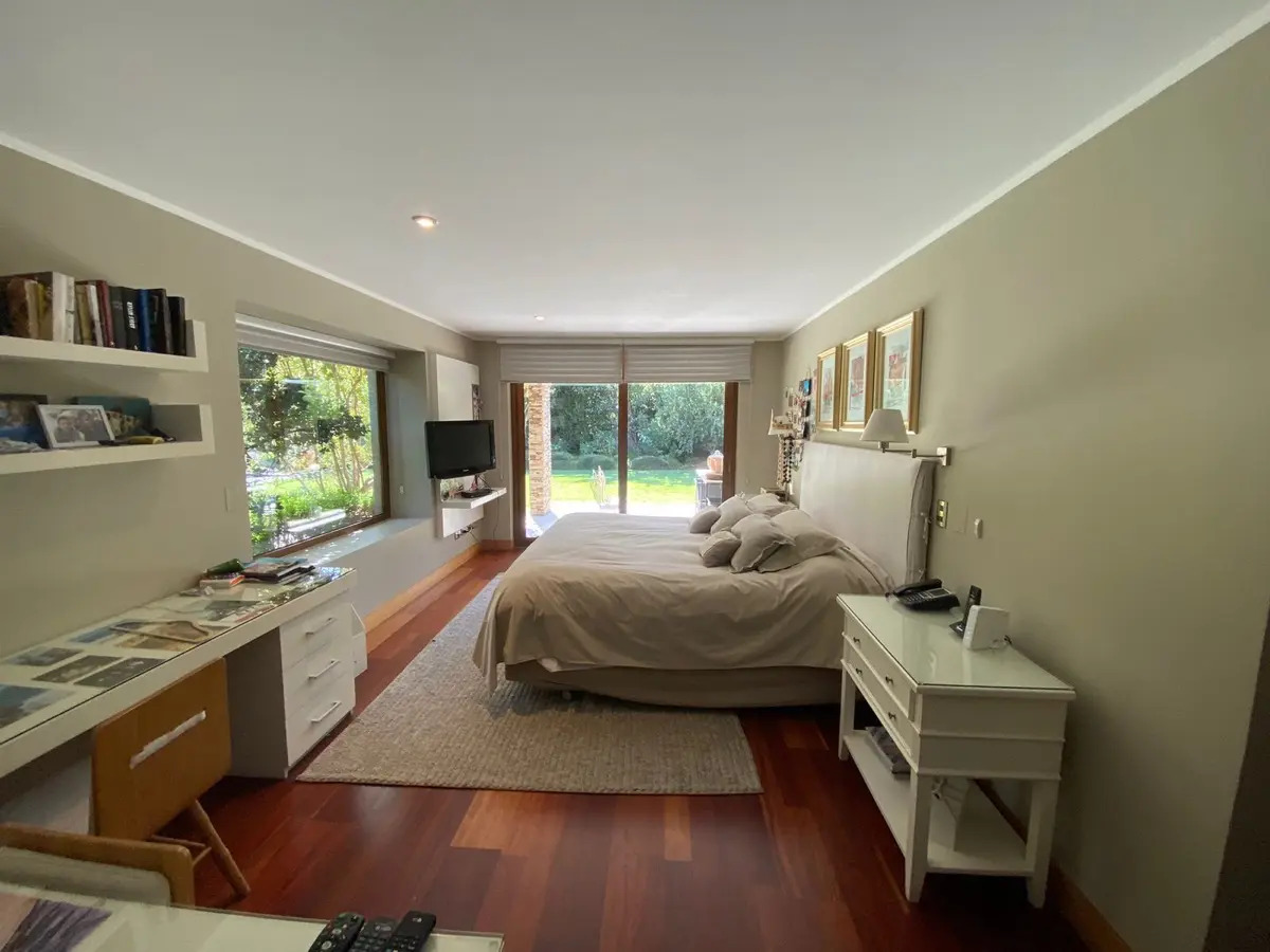Venta Casa NO 6D en suite Walk-in cl&oacute;set 4B 4E 1B Chicureo - Colina