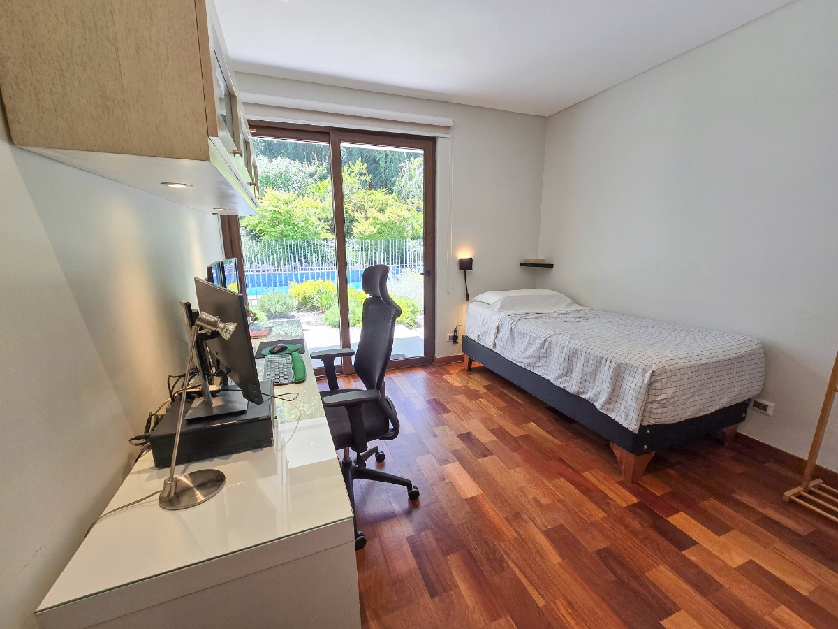 Venta Casa SO 5D en suite Walk-in cl&oacute;set 5B 2E 2B El Array&aacute;n - Lo Barnechea
