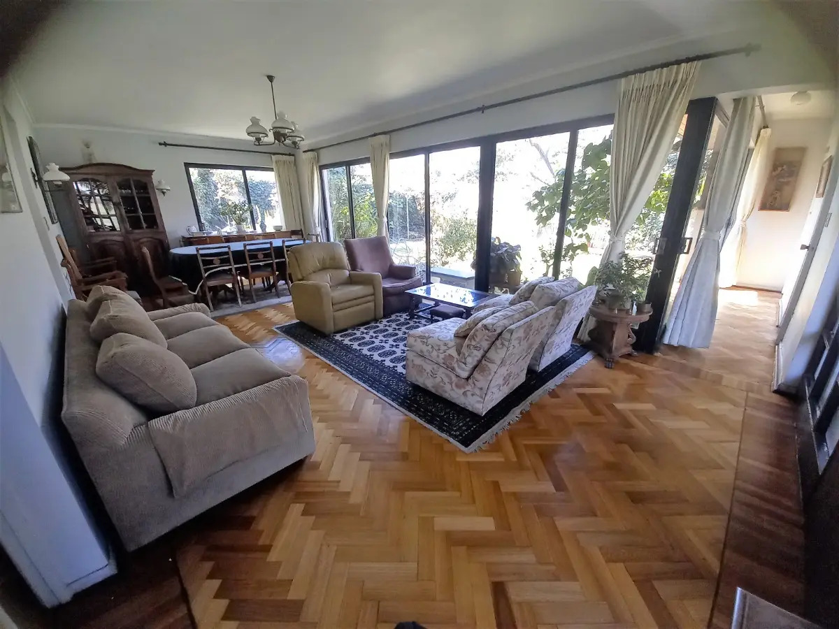 Arriendo Casa 4D Los Dominicos - Las Condes