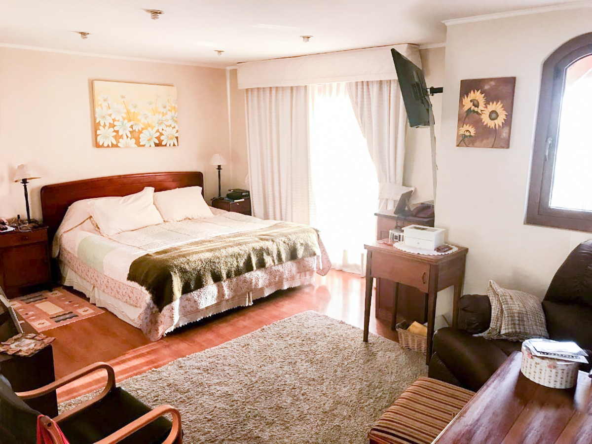 Arriendo Casa N 4D en suite Walk-in cl&oacute;set 5B 3E 1B La Dehesa - Lo Barnechea