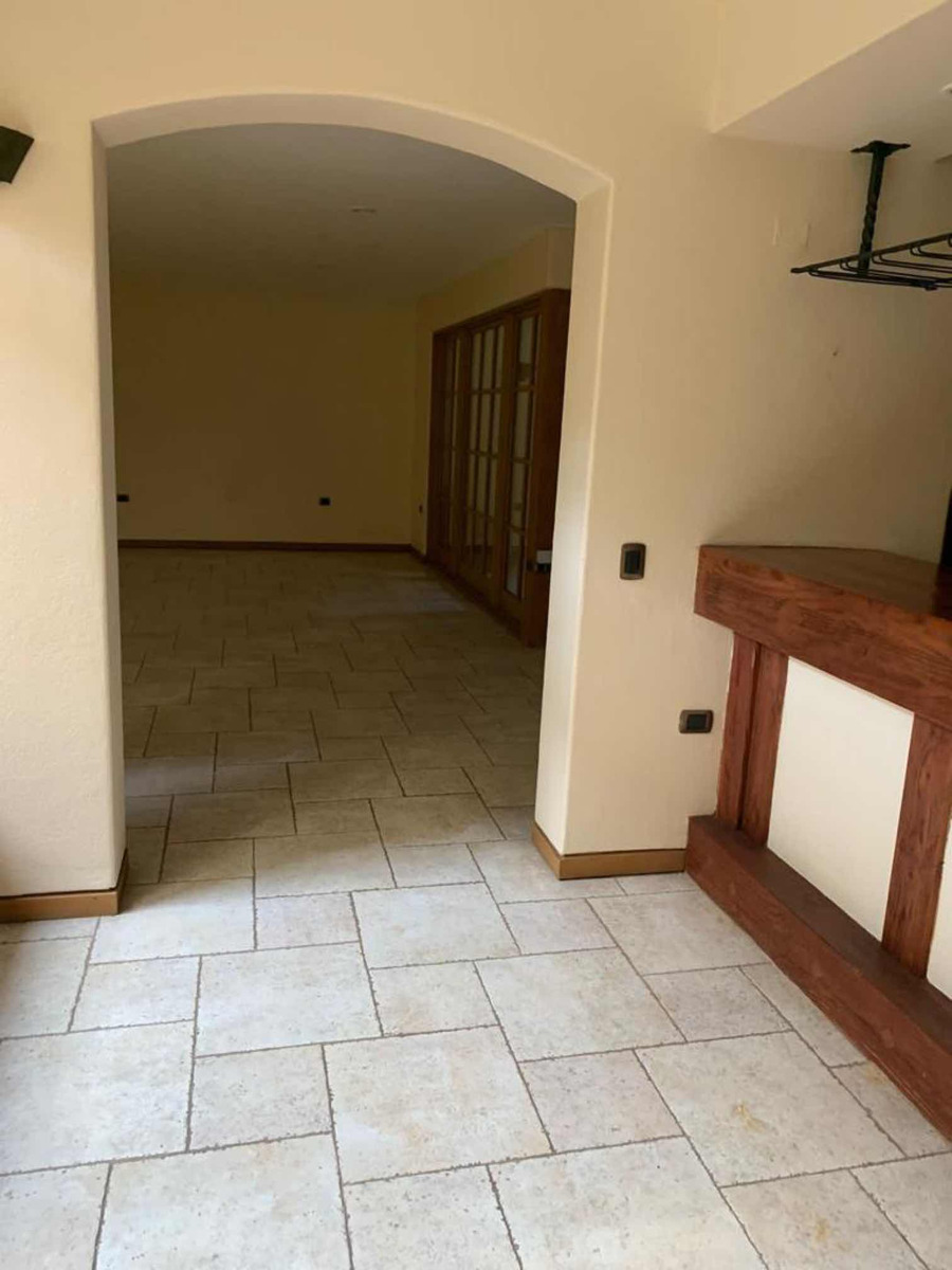 Venta Casa 8D 9B 4E Los Dominicos - Las Condes