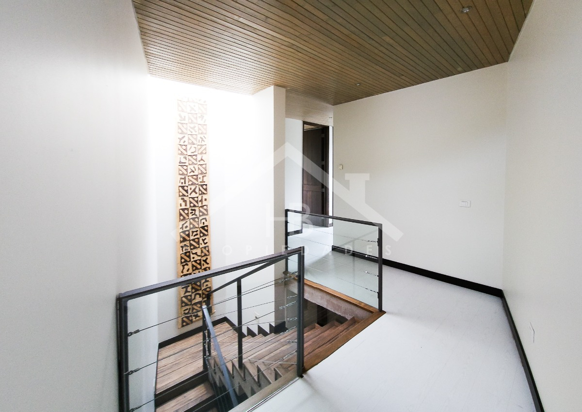 Venta Casa NO 5D en suite Walk-in cl&oacute;set 6B 3E 2B La Dehesa - Lo Barnechea