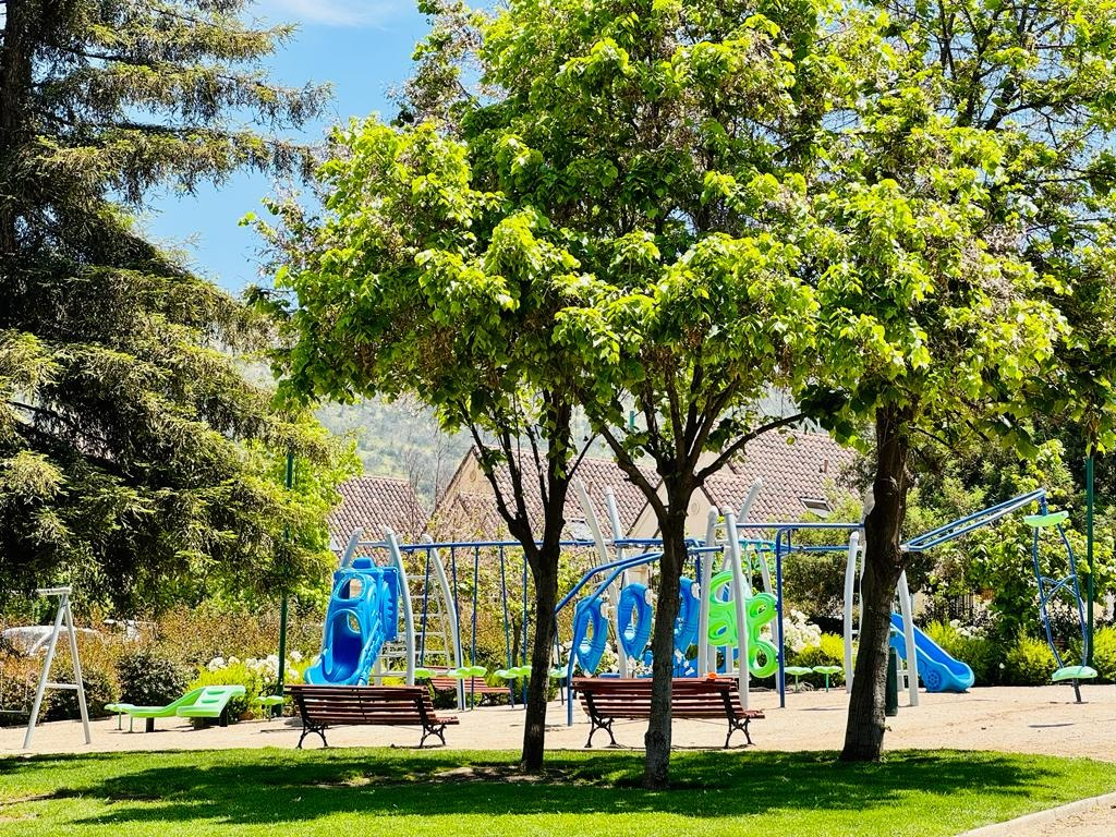 Venta Casa NO 4D en suite Walk-in cl&oacute;set 3B 2E 1B La Dehesa - Lo Barnechea