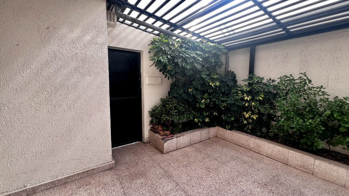Venta Casa NO 4D en suite 3B 2E 1B Blest Gana - La Reina