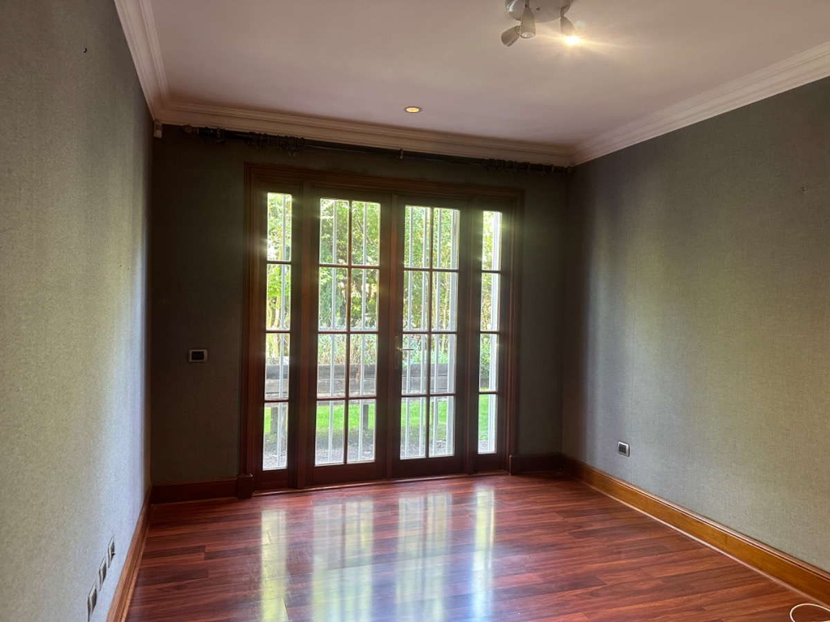 Arriendo Departamento SO 4D en suite Walk-in cl&oacute;set 4B 3E 1B Lo Curro - Vitacura