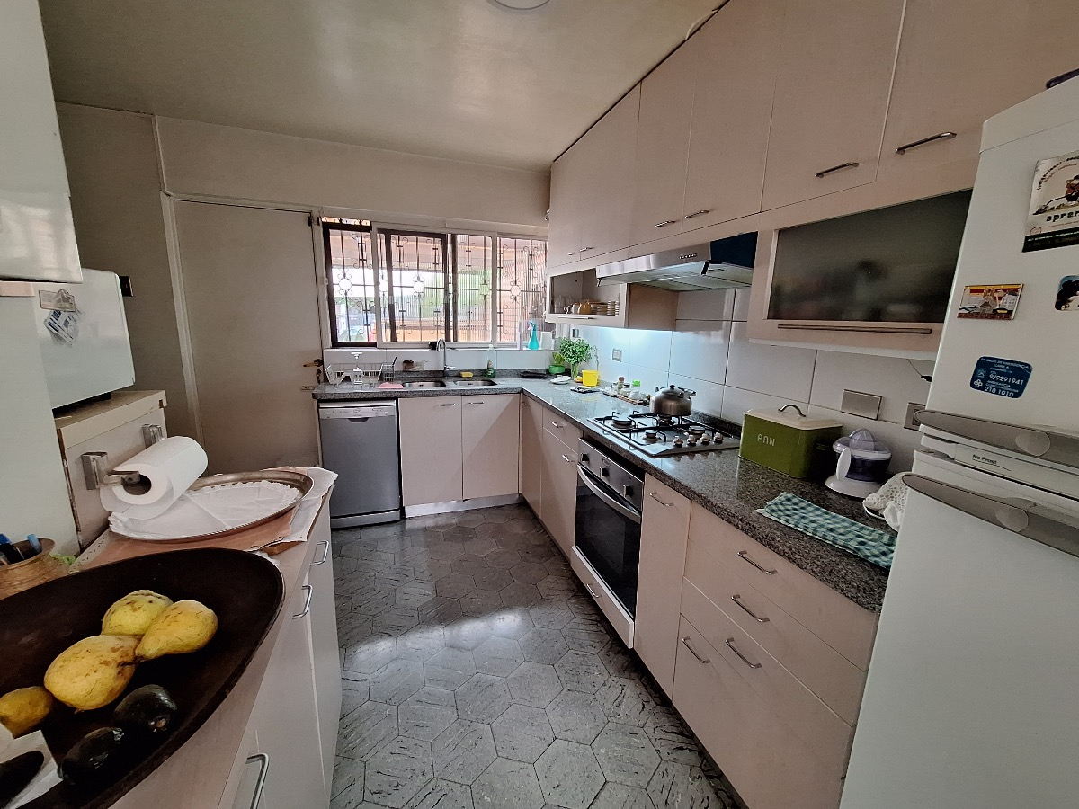 Venta Casa NOSP 5D en suite 3B 3E 1B P&iacute;o XI - Vitacura
