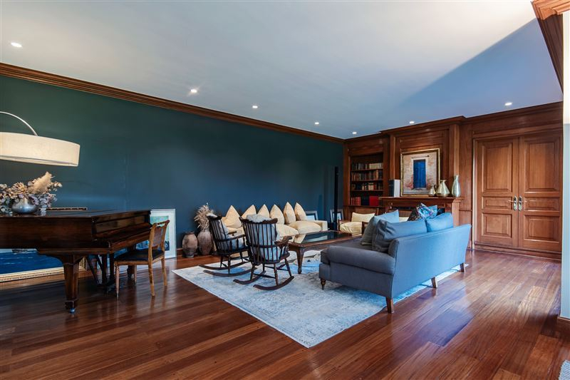 Venta Casa Nor-Oriente 6D en suite Walk-in cl&oacute;set 6B 8E 2B Los Trapenses - Lo Barnechea