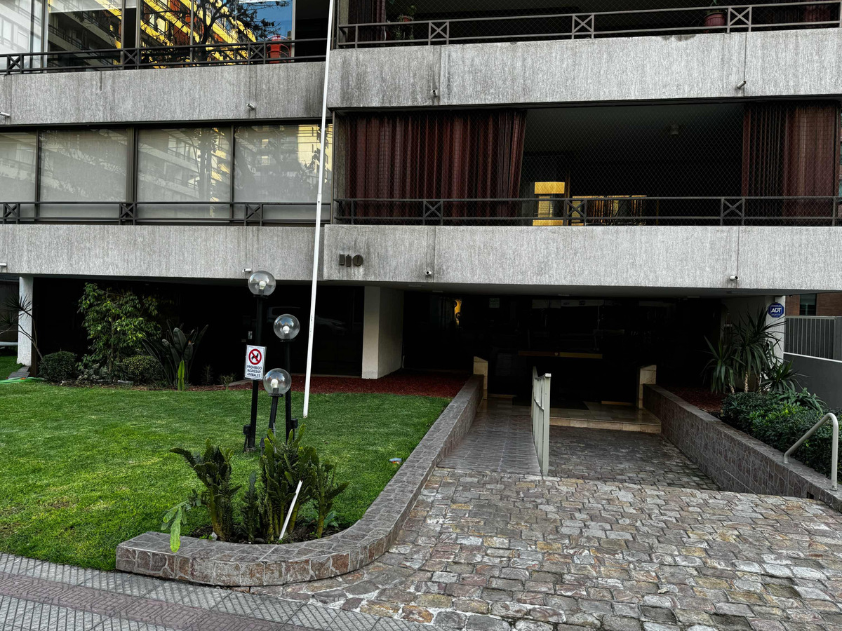 Venta Departamento 2D 3B 1E Barrio El Golf - Las Condes