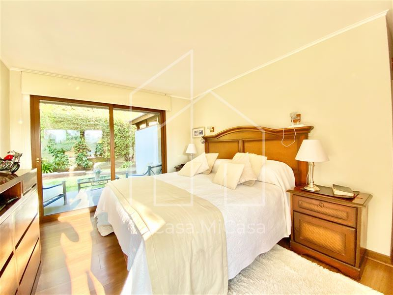 Venta Casa Nor-Oriente 4D en suite Walk-in cl&oacute;set 3B 2E 1B San Carlos de Apoquindo - Las Condes