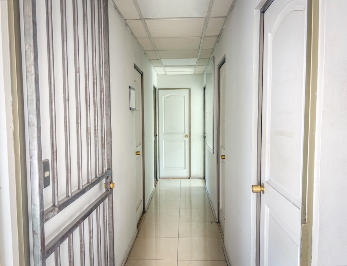 Arriendo Oficina 5B 10E 2B Barrio Italia - Providencia