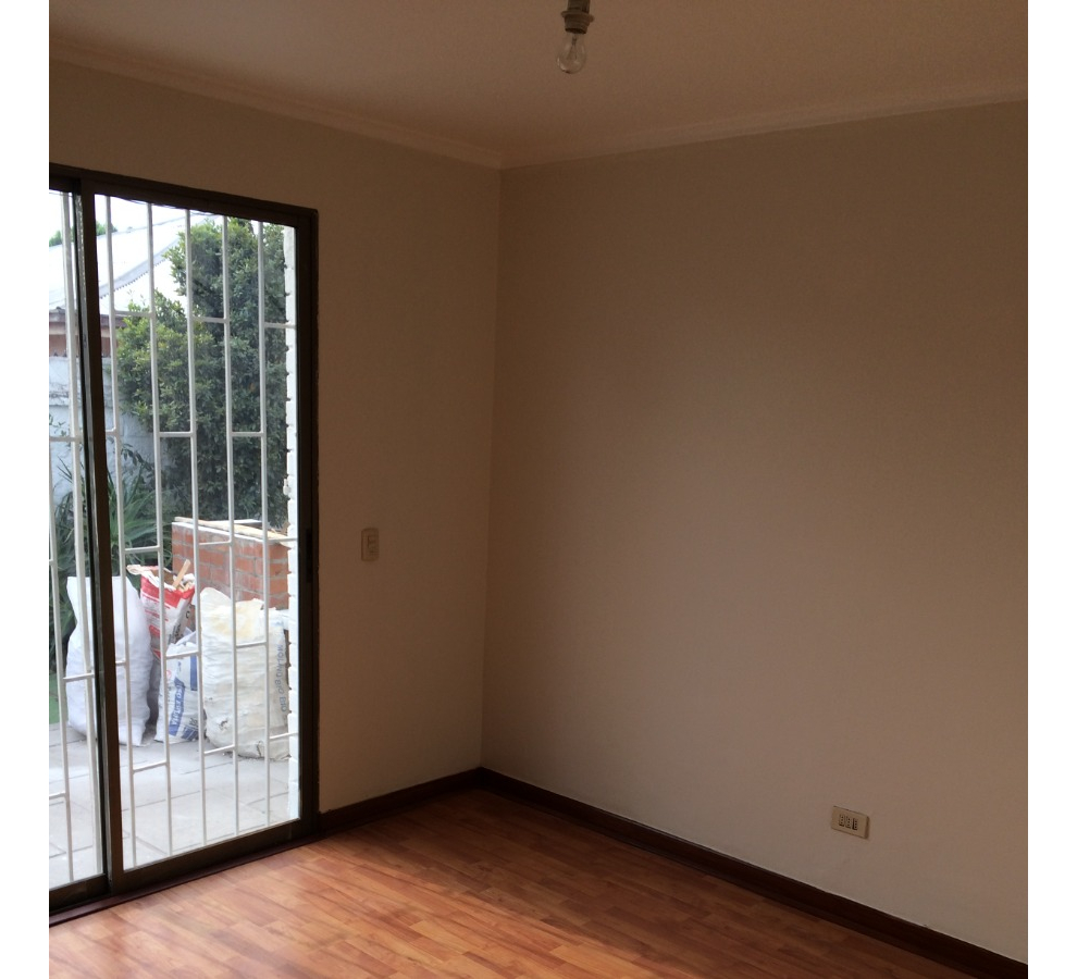 Venta Casa NO 2D 1B 2E Carlos Ossand&oacute;n - La Reina