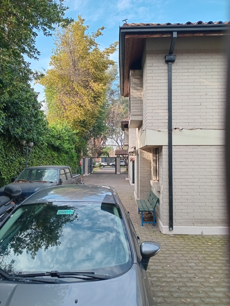 Venta Casa 4D 3B 1E Troncos Viejos - La Reina