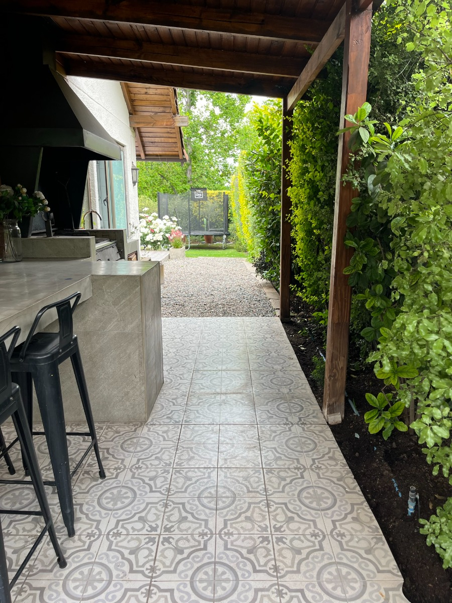 Venta Casa NO 6D en suite 5B 2E 2B La Dehesa - Lo Barnechea