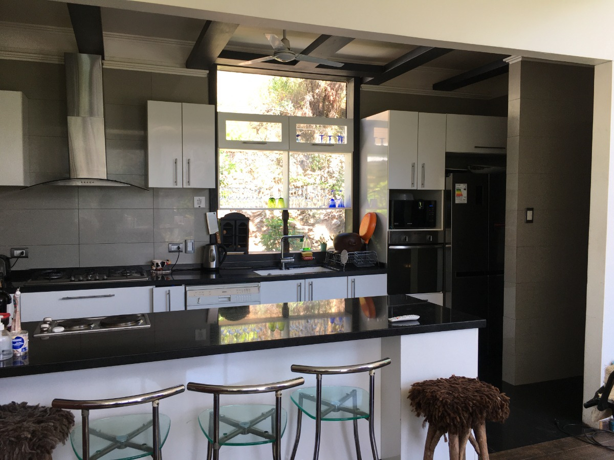 Arriendo Casa NO 5D en suite Walk-in cl&oacute;set 4B 6E 1B El Array&aacute;n - Lo Barnechea