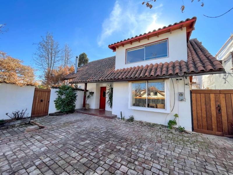 Arriendo Casa 5D San Carlos de Apoquindo - Las Condes