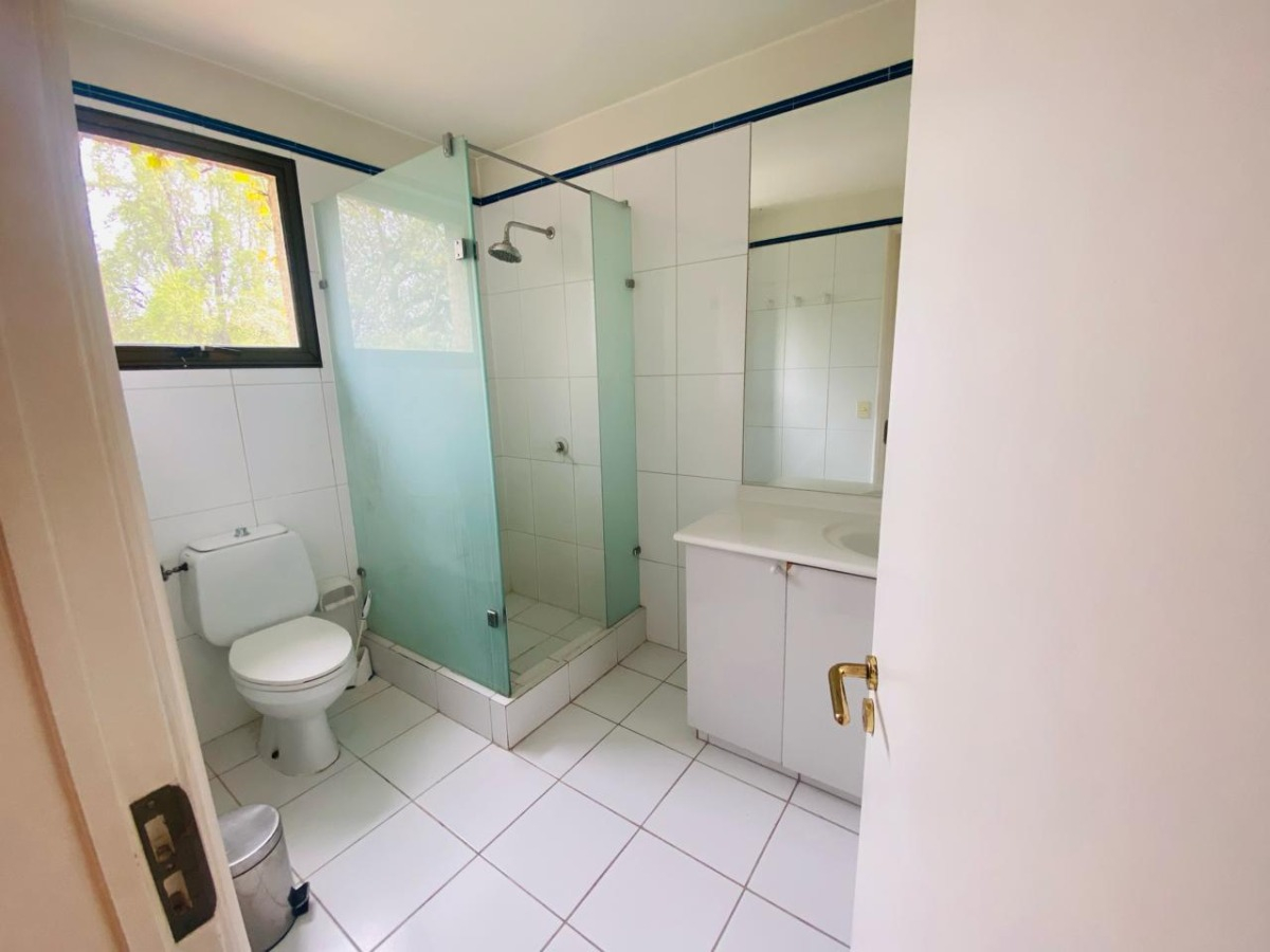 Venta Casa NO 5D en suite Walk-in cl&oacute;set 4B 6E 1B Juan XXIII - Vitacura