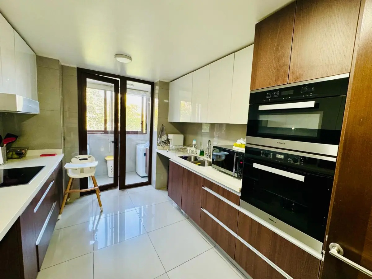 Venta Casa NO 3D 3B 2E 1B La Dehesa - Lo Barnechea