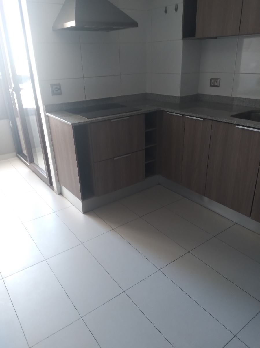 Arriendo Departamento 3D 2B 2E 1B Rotonda Atenas - Las Condes