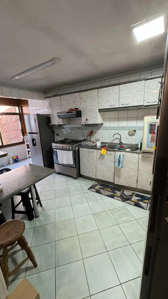 Venta Casa P 7D en suite Walk-in cl&oacute;set 4B 3E 1B Carlos Ossand&oacute;n - La Reina