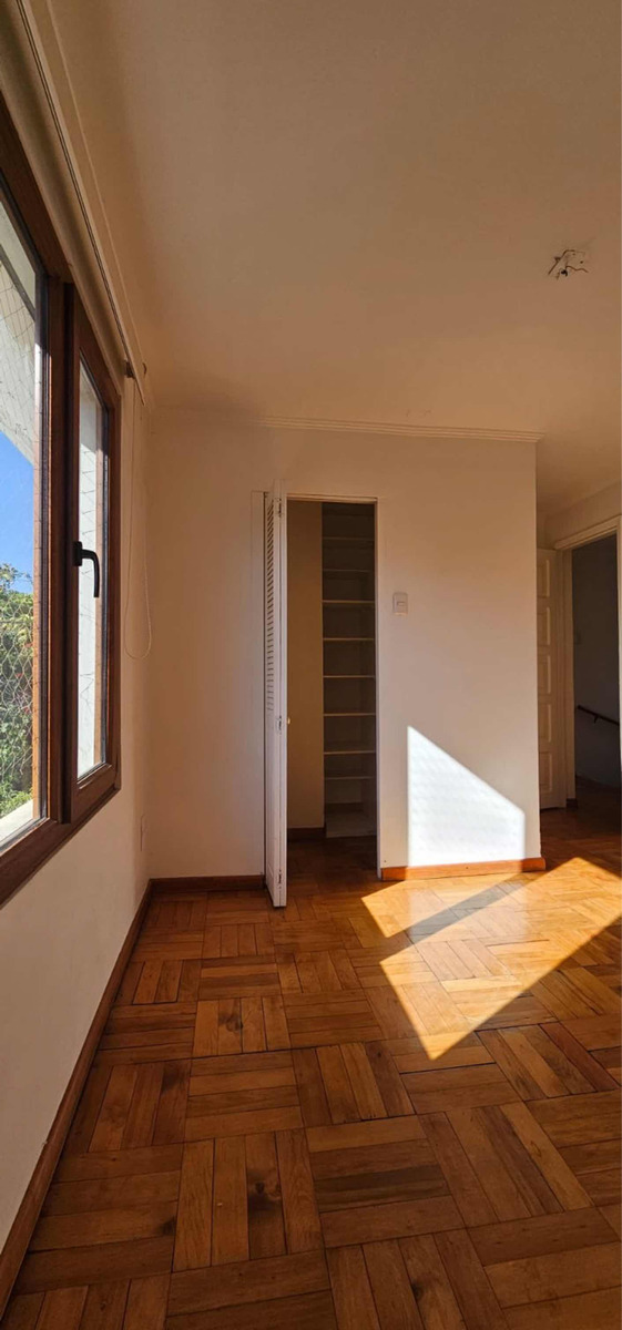 Arriendo Casa 4D 2B 1E 1B Vaticano - Las Condes