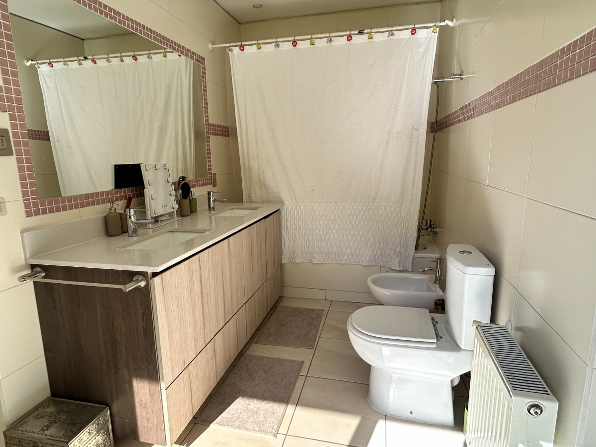 Venta Casa NO 5D en suite 5B 3E 3B Juan XXIII - Vitacura