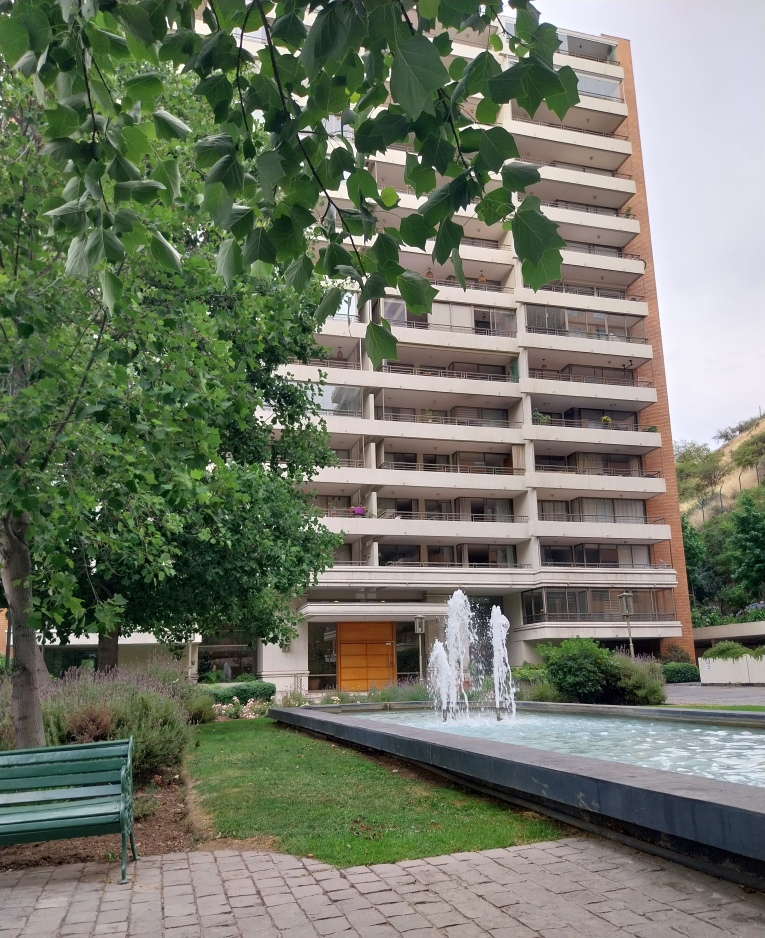 Arriendo Departamento 2D Centro Financiero - Las Condes