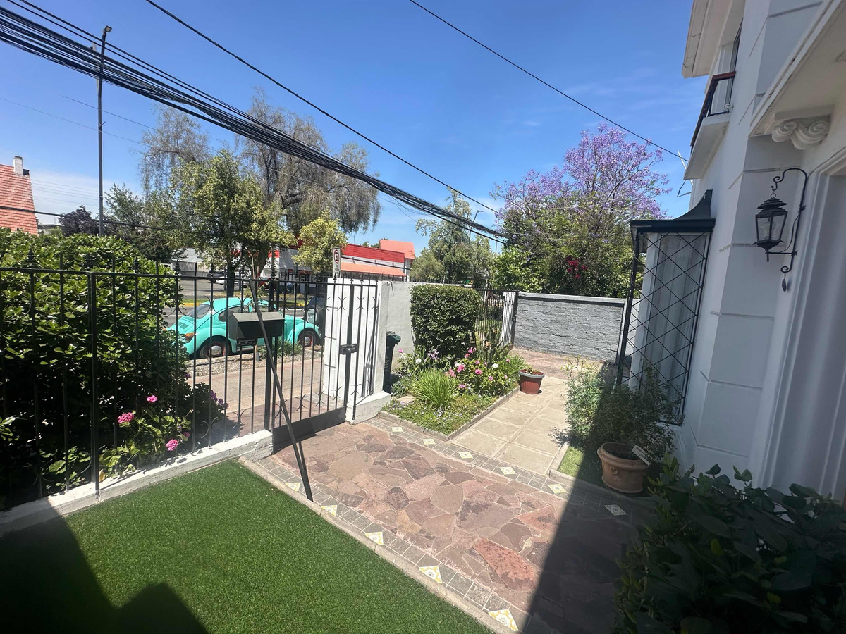 Venta Casa 4D 4B 2E Metro Bilbao - Providencia