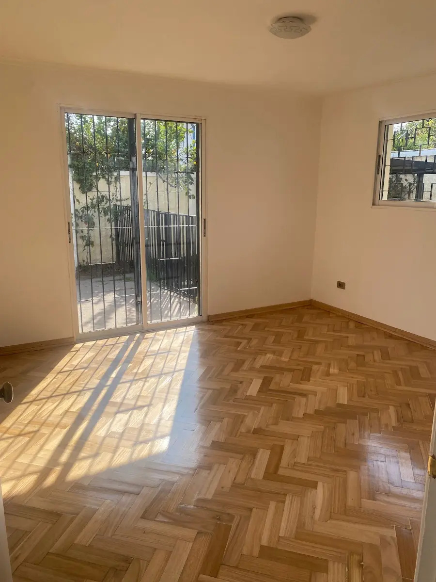 Arriendo Casa NO 3D 2B 4E 1B Metro Pr&iacute;ncipe de Gales - Country Club - La Reina