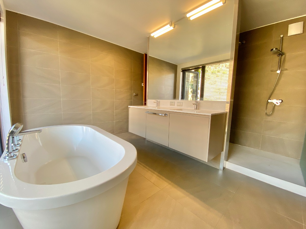 Arriendo Departamento NO 3D en suite Walk-in cl&oacute;set 5B 3E 1B Lo Curro - Vitacura