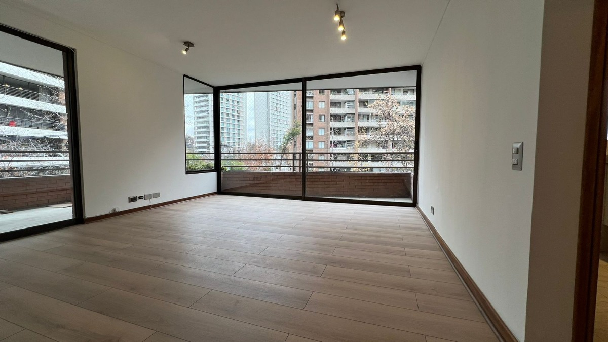 Arriendo Departamento SP 3D en suite 2B 2E 1B Barrio El Golf - Las Condes