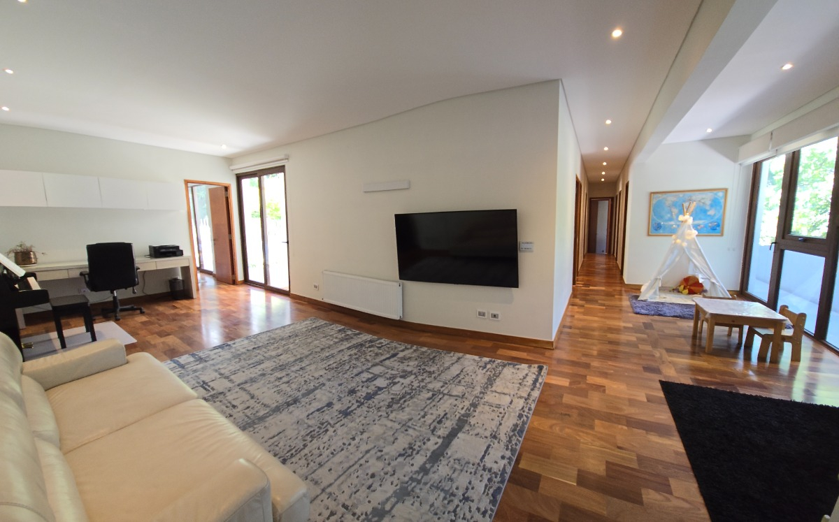 Venta Casa SO 5D en suite Walk-in cl&oacute;set 5B 2E 2B El Array&aacute;n - Lo Barnechea