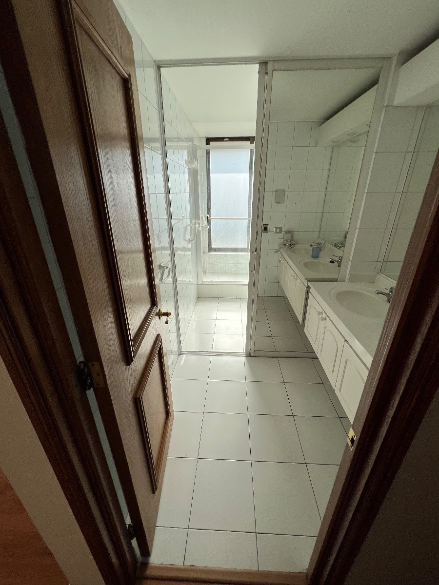 Venta Departamento 4D Sebasti&aacute;n Elcano - Las Condes