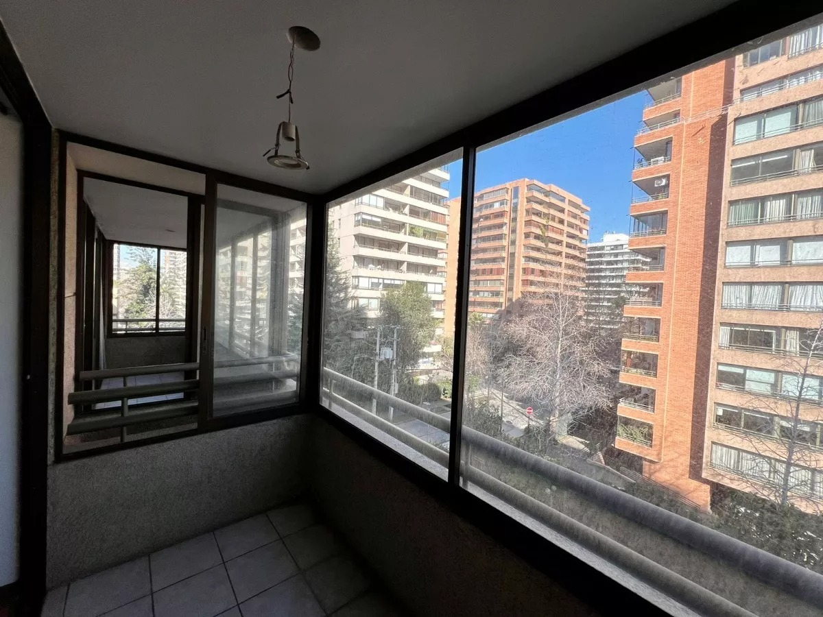 Venta Departamento SO 4D en suite Walk-in cl&oacute;set 3B 2E 1B Metro Escuela Militar - Las Condes