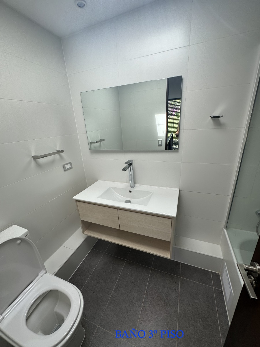 Arriendo Casa 4D Sebasti&aacute;n Elcano - Las Condes